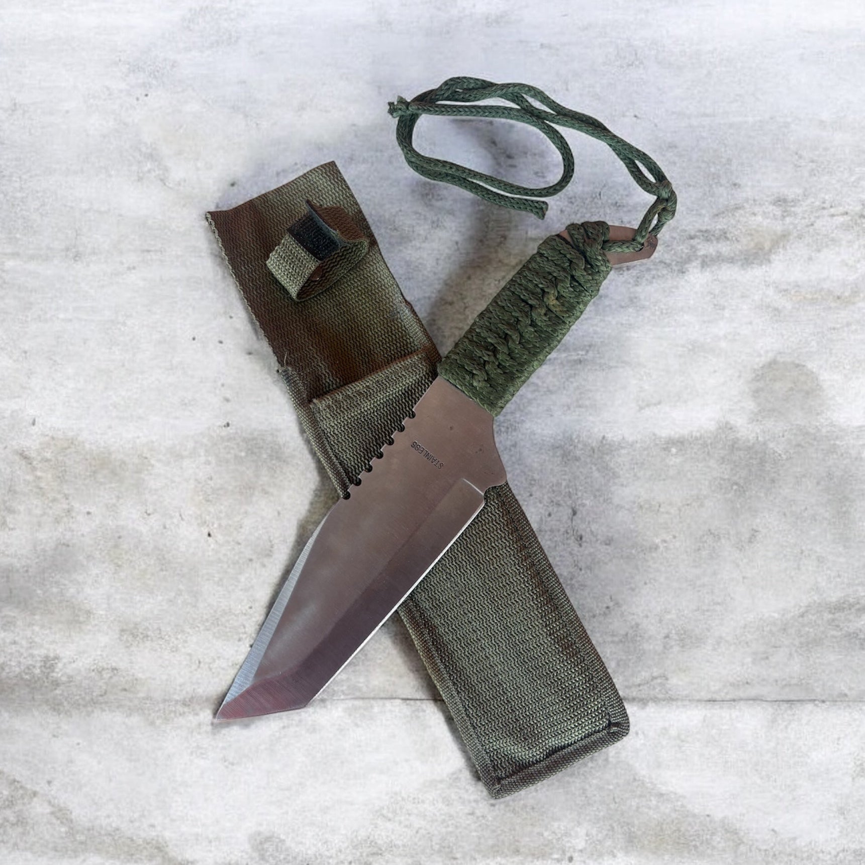 Military Hunting Knife ￼